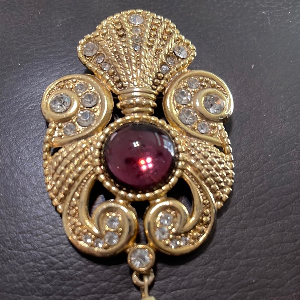 Jeff Lieb Elegant Gold and Red Brooch with Pearl Drop. Rare! - Picture 3 of 9